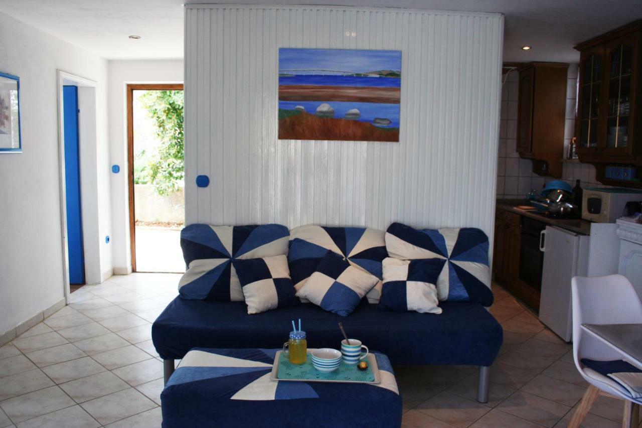 Apartment Azriel Vir Extérieur photo